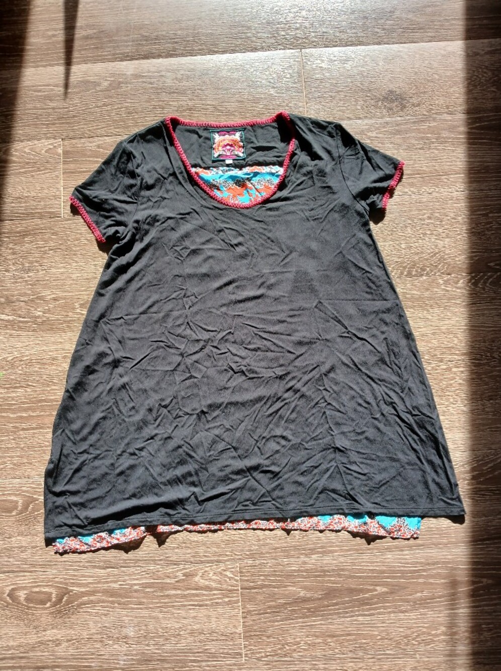 Johnny Was Blouse Black Short Sleeve Pink Trim Multicolor Back Womens Sz XS